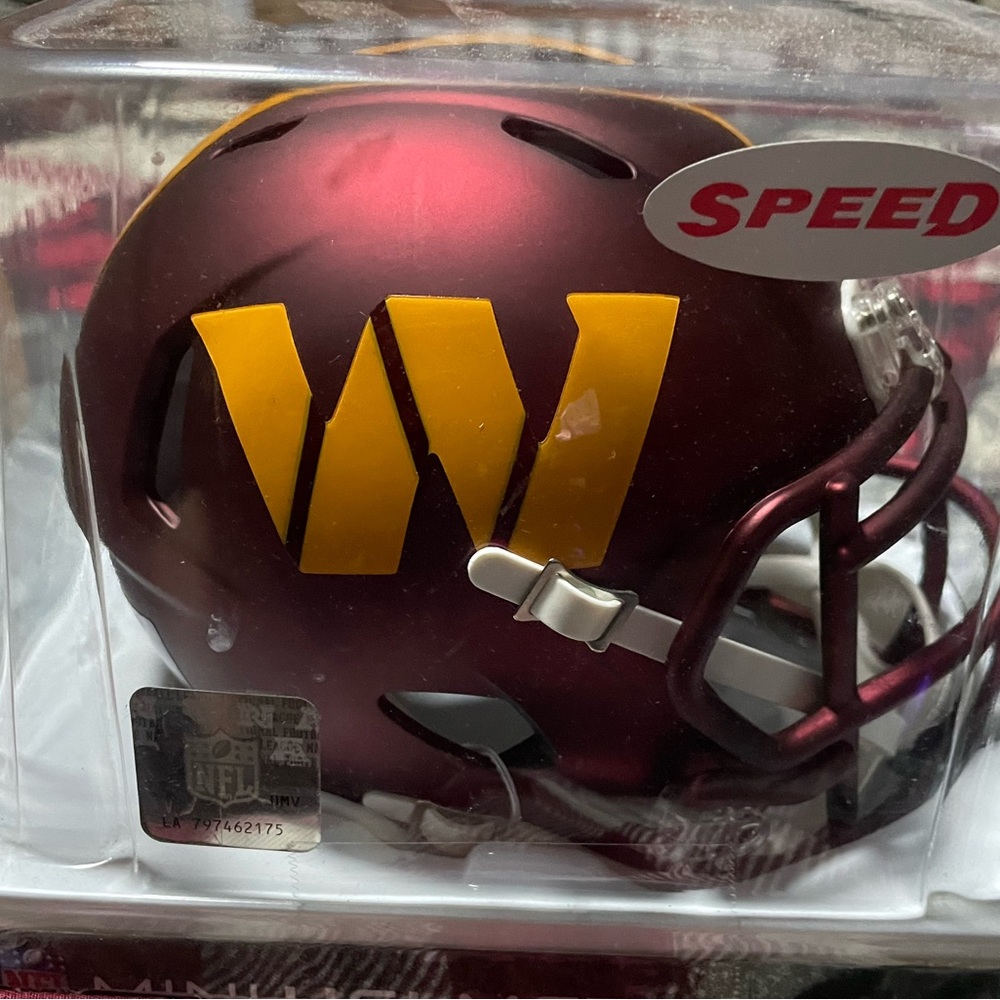 Washington commander helmet never opened great condition
